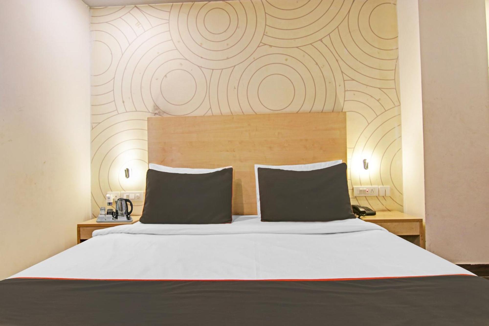 Collection O Slf Mall Sector 30 Hotell Faridabad Eksteriør bilde